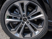 This Audi Q3 delivers a Intercooled Turbo Regular Unleaded I-4 2.0 L/121 engine powering this Automa... (image 9)