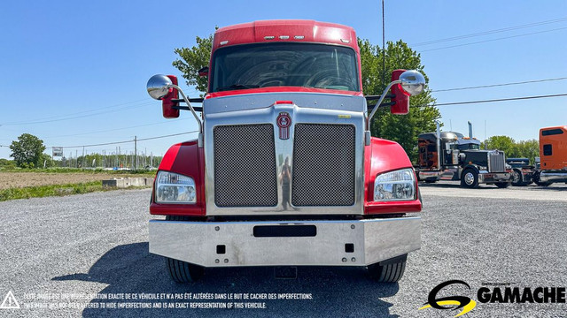2015 KENWORTH T880 HIGHWAY / SLEEPER TRUCK / TRACTOR in Heavy Trucks in Oshawa / Durham Region - Image 4
