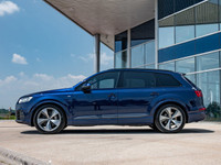 | ONE OWNER | NO REPORTED ACCIDENTS | Experience luxury, performance, and advanced technology with t... (image 3)