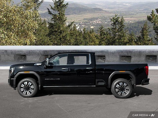 2025 GMC Sierra 3500HD Denali | Mud Flaps | All Weather Floor in Cars & Trucks in Cowichan Valley / Duncan - Image 2