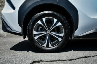 Low Mileage, Electric Vehicle, Sunroof, Synthetic Leather Seats, Heated Steering Wheel, Power Liftga... (image 5)