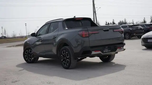 2022 Hyundai Santa Cruz Preferred AWD w/Trend Pkg | Leather in Cars & Trucks in Guelph - Image 5