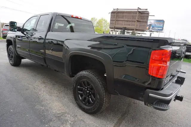 2018 Chevrolet Silverado 2500HD in Cars & Trucks in Oakville / Halton Region - Image 5