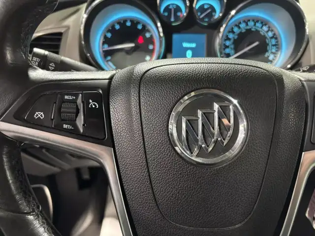 2015 BUICK Verano Base/ONE OWNER/SEMI-CUIR/AC/MAGS/CRUISE/CAMERA in Cars & Trucks in City of Montréal - Image 13