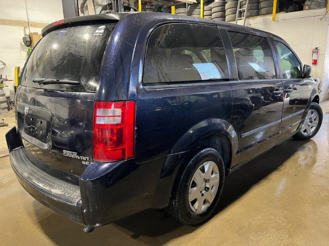 2010 Dodge Grand Caravan Dodge Grand Caravan 2010 SE ***STOW-N-G in Cars & Trucks in City of Montréal - Image 4