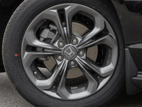 Cloth, 17" Aluminum Alloy Wheels, 4-Wheel Disc Brakes, 8 Speakers, ABS brakes, Air Conditioning, AM/... (image 8)