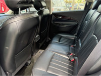CARFAX CLEAN!! NO ACCIDENTS!! 1 OWNER!! LOW KMS!! DEALER SERVICED!! LEATHER INTERIOR, HEATED SEATS,... (image 3)