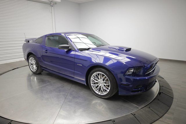 2014 Ford Mustang V6 in Cars & Trucks in Calgary
