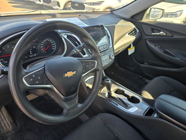 2019 Chevrolet Malibu LT 1.5L, HEATED, POWER SEATS, REMOTE ST... in Cars & Trucks in Calgary - Image 4