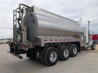 1 Owner!! 2007 Kenworth T800 Tri Drive Tanker Truck LAZER INOX TC407 Stainless 22,000L KMS: 615,008... (image 6)