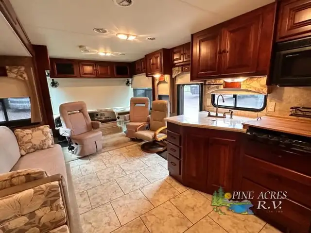 2011 Tiffin Motorhomes Open Road Allegro 32CA 53K Milles Best Pr in RVs & Motorhomes in Moncton - Image 20