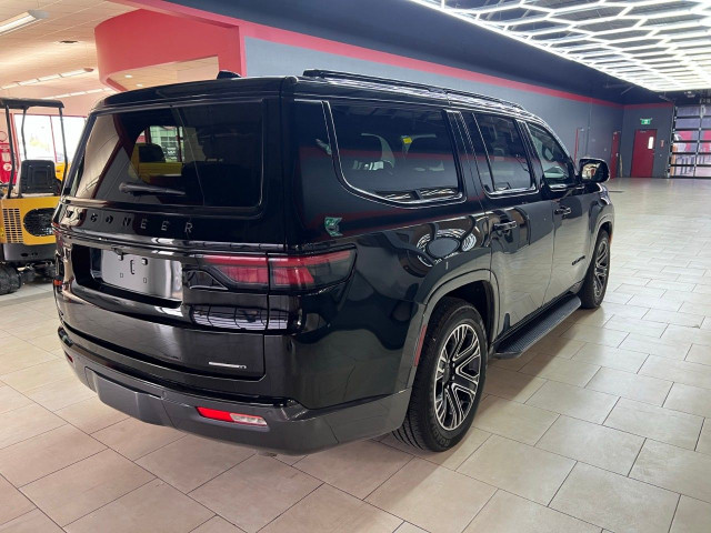 2022 Jeep Wagoneer in Cars & Trucks in Edmonton - Image 4