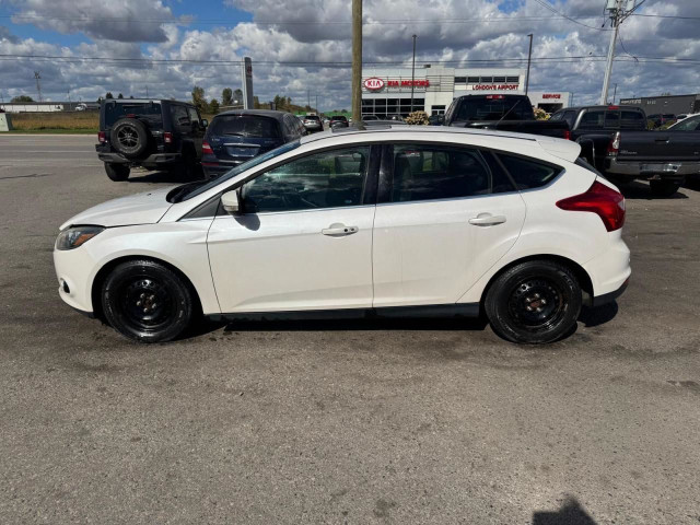 2012 Ford Focus Titanium, LEATHER, WINTER TIRES, CERTIFIED in Cars & Trucks in London - Image 2