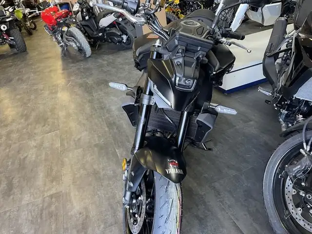 2025 Yamaha MT-09 - ADIOS TO SUMMER SALE! in Sport Bikes in Medicine Hat - Image 3