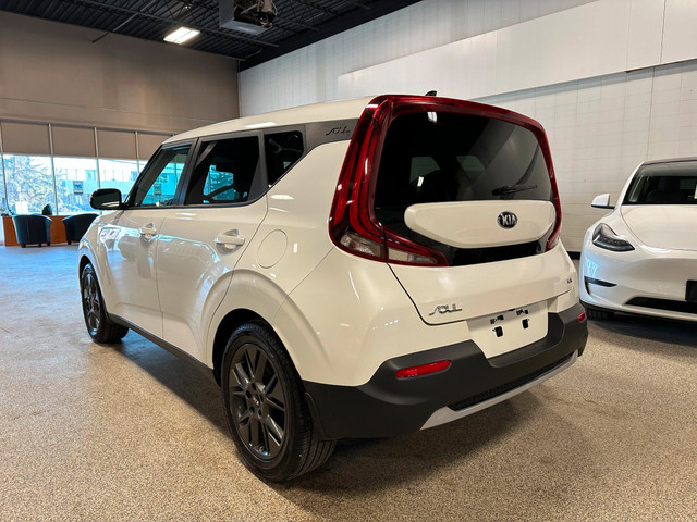 2021 Kia Soul EX IMMACULATE SHAPE!!! in Cars & Trucks in Calgary - Image 3