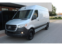 2020 MERCEDES SPRINTER 2500 -- 144 - HIGH ROOF -- 3.0L V6 DIESEL ENGINE !!! ONLY 43,000 KM!!! , YES... (image 6)