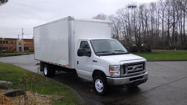 2019 Ford Econoline E-450 16 Foot Cube Van with Loading Ramp in Cars & Trucks in Richmond