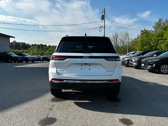 2023 Jeep Grand Cherokee Limited - Leather Seats in Cars & Trucks in Kenora - Image 4