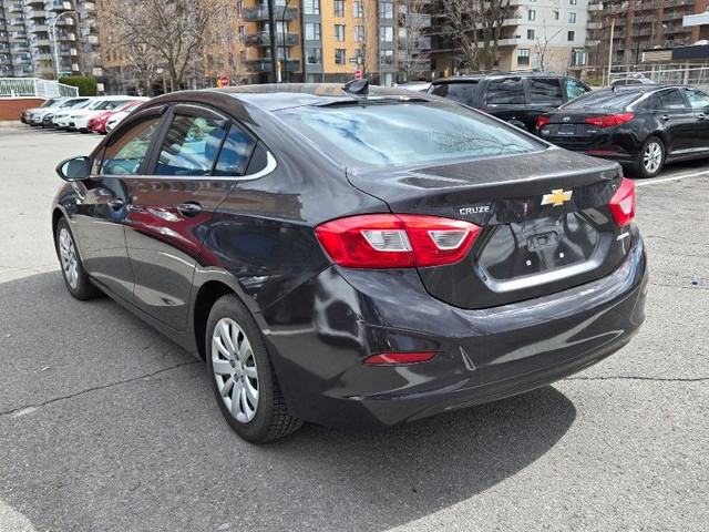 2017 Chevrolet Cruze LT * AUTO * CAMERA * CLEAN CARFAX!! in Cars & Trucks in City of Montréal - Image 4