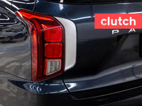 1 OWNER / Power Tailgate/Hatch, Auto Dimming Rearview Mirror, Front Heated Seats and more! Clutch is... (image 9)