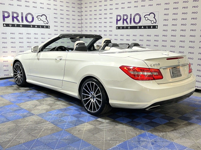 2011 Mercedes-Benz E-Class in Cars & Trucks in Ottawa - Image 3