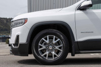 Discover the 2023 GMC Acadia SLE—versatile, spacious, and built for modern families. With three rows... (image 6)