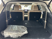 NAVIGATION, PANORAMIC ROOF, HEATED STEERING WHEEL Are you in search of an eco-friendly SUV that does... (image 9)