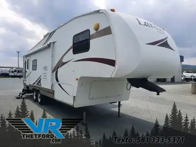 VR Thetford Paiement à partir de 0$/sem. + TX. 2007 Keystone Laredo 28RL Fifth Wheel 28 pieds - 7 98...