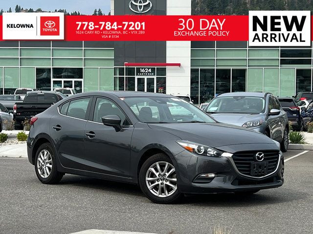 2018 Mazda Mazda3 GS | KEYLESS IGNITION | BSM |SUNROOF | NAV in Cars & Trucks in Kelowna