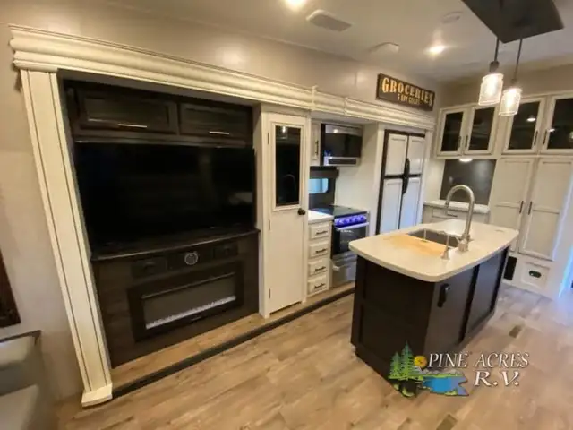 2021 Jayco Eagle 321RSTS in Travel Trailers & Campers in Truro - Image 16