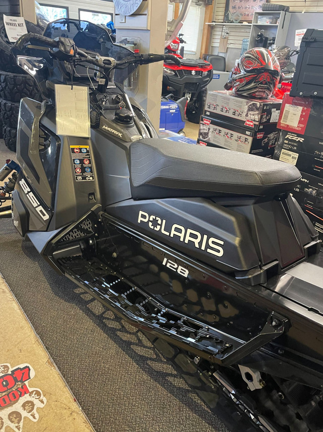 2024 Polaris 850 INDY XCR 128  IN STOCK in Snowmobiles in Kitchener / Waterloo - Image 3