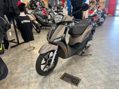 PIAGGIO-VESPA LIBERTY 50 SPORT 2023 Scooter Piaggio Liberty 50 sport 2023 à vendre 148 KM -Balance d...