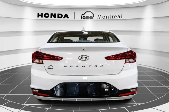 2020 Hyundai Elantra Preferred | AUTO | BAS KM | VOLANT CHAUFFAN in Cars & Trucks in City of Montréal - Image 7