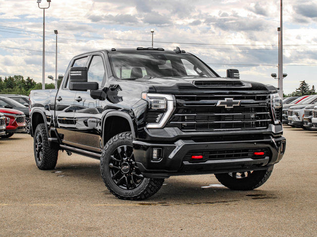 2025 Chevrolet Silverado 3500HD LTZ in Cars & Trucks in Edmonton - Image 2