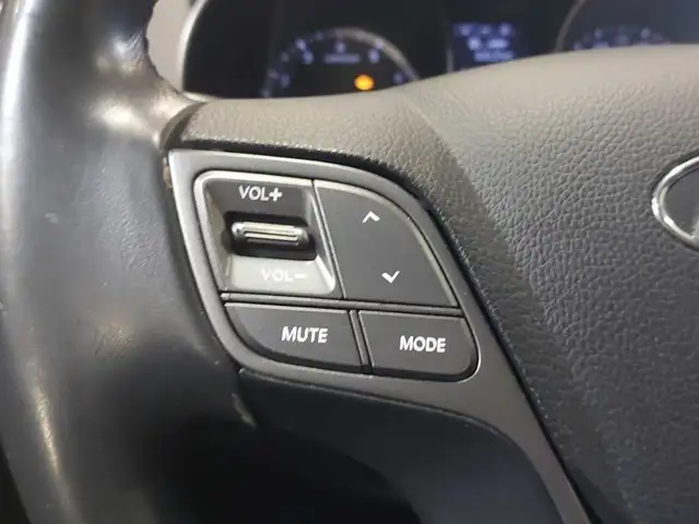 2015 Hyundai Santa Fe Sport Luxury AWD Cuir Toit pano Volant ban in Cars & Trucks in Longueuil / South Shore - Image 27
