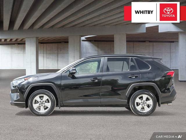 2019 Toyota RAV4 XLE AWD 2.5L / Power Moonroof / Power Liftgate  in Cars & Trucks in Oshawa / Durham Region - Image 4