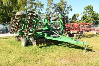 GREAT PLAINS TURBO-TILL 2200, MODEL 2200TT. APPROX 20FT, 2 SECTIONS OF REAR HARROWS (FINGER & BASKET...