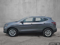 Former Daily Rental Maximize your daily driving pleasure in Ottawa with this 2022 Nissan Qashqai SV,... (image 1)