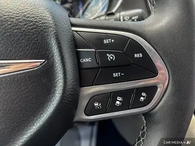 2024 Chrysler Pacifica Touring-L | Apple Carplay | Heated Seats, View more