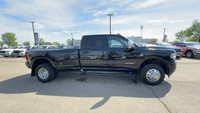 This Ram 3500 is equipped with: Leather-Faced Front Vented 40/20/40 Bench, Power Sunroof, Remote Sta... (image 3)