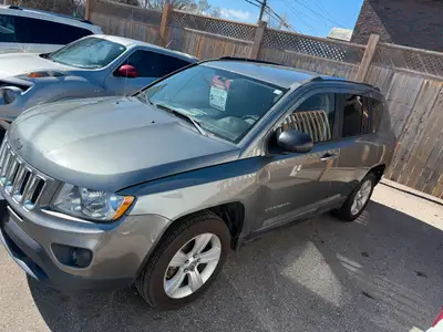 Come Certified Carfax Available ALL Wheel Drive Alloy Wheels Two Sets of Keys Keyless Entry Air Cond...