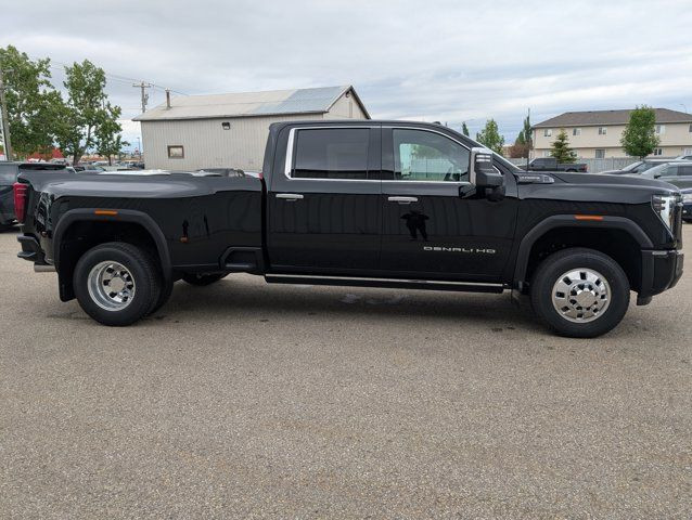 2025 GMC Sierra 3500HD Denali Ultimate in Cars & Trucks in Grande Prairie - Image 4