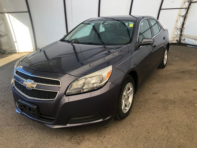 2013 Chevrolet Malibu LS in Cars & Trucks in Ottawa - Image 3