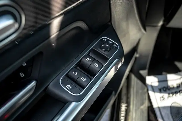 2024 Mercedes-Benz GLB GLB 250 4MATIC |AMG PKG |ONE OWNER|NAVI|P in Cars & Trucks in City of Toronto - Image 16