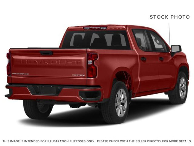 2021 Chevrolet Silverado 1500 CREW 4X4 | 5.3L V8 | BLACK ALLOYS  in Cars & Trucks in Edmonton - Image 4