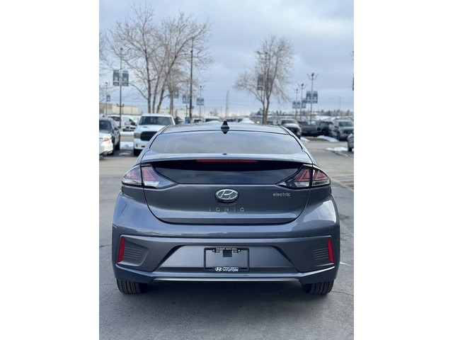  2020 Hyundai Ioniq ULTIMATE ELECTRIC w/ LEATHER / SUNROOF in Cars & Trucks in Calgary - Image 4