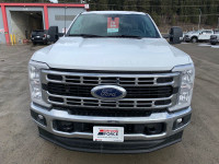 Super Duty F-350 SRW XLT 4WD Crew Cab 8' Box, 18" Aluminum Wheels, 6.7L V8 Turbo Diesel Engine, 10-S... (image 8)