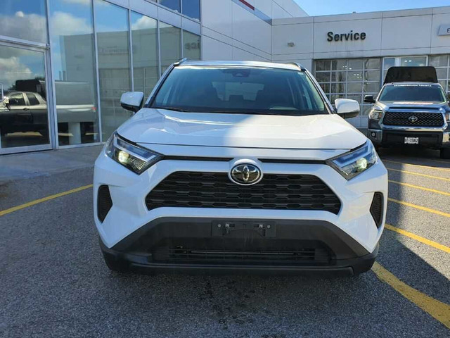 2023 Toyota RAV4 XLE AWD | Sunroof | Alloys in Cars & Trucks in City of Toronto - Image 3