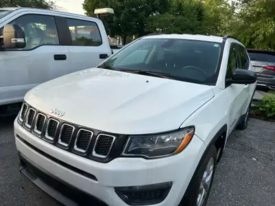2019 jeep campass PAYLESS MOTORS Please call or text 4 1 6 9 3 1 7 6 8 6 call us 4 1 6 26 4 1 3 0 0...