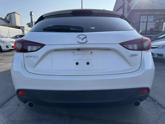 2016 MAZDA MAZDA3 I Touring in Cars & Trucks in Laval / North Shore - Image 4